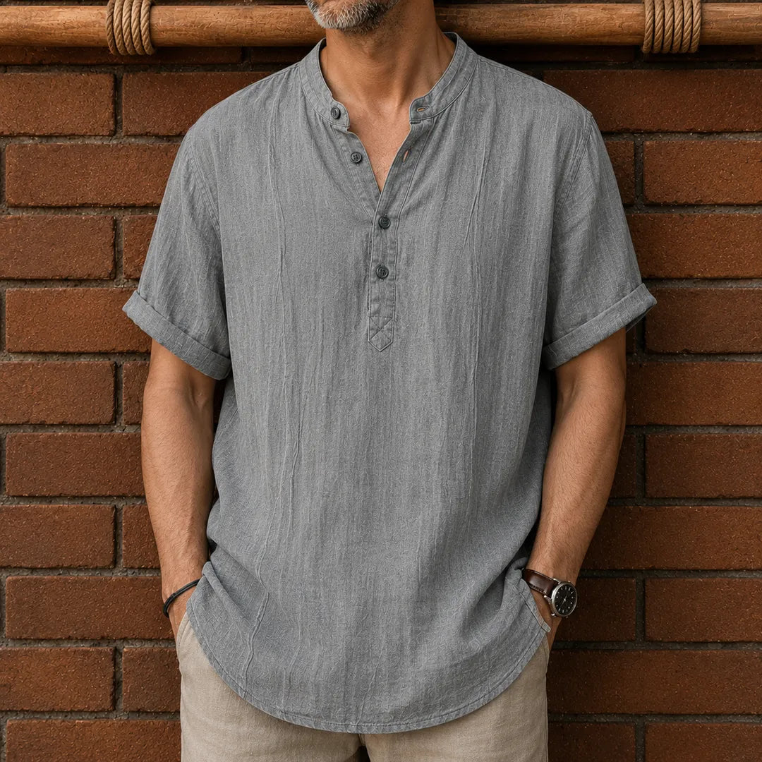 Classic Short-Sleeve Buttoned Shirt