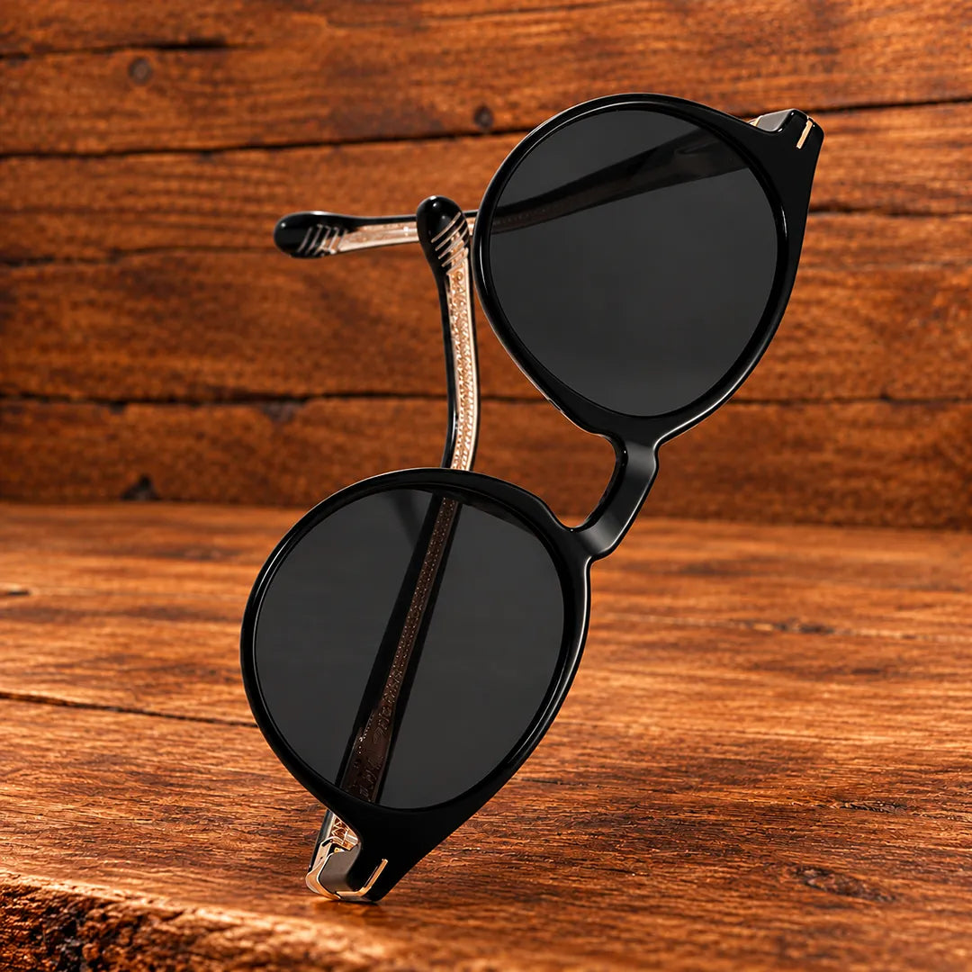 Classic Casual Frame Sunglasses