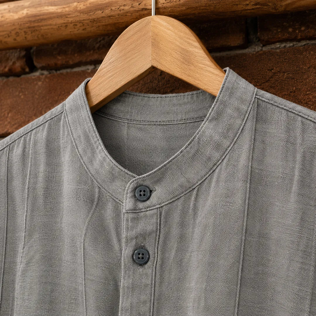 Classic Short-Sleeve Buttoned Shirt