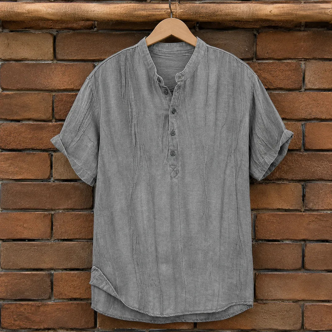 Classic Short-Sleeve Buttoned Shirt